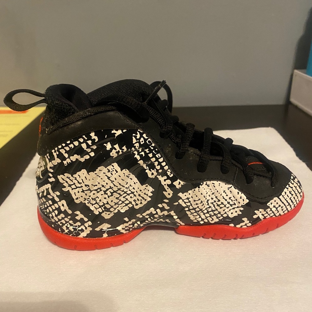 Preschool sneakers